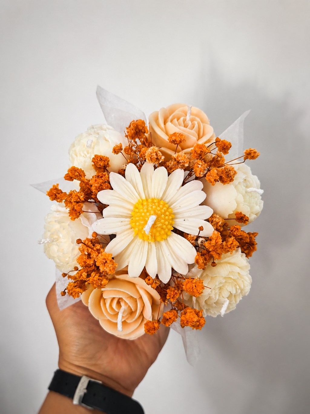 Bouquet floral en cire parfumée – Contenant Jesmonite - Monoï Pêche
